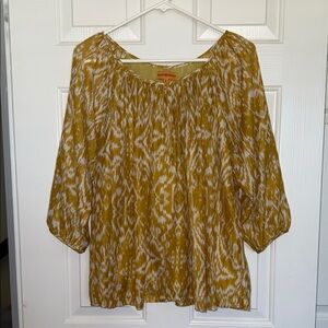 Roberta Freymann Women’s Small Gold Ruffled Relaxed Blouse with Balloon Sleeves